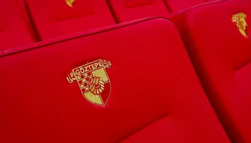 Göztepe, Transfer Döneminde Junior Olaitan'la Anlaşarak Kadrosunu Güçlendirdi