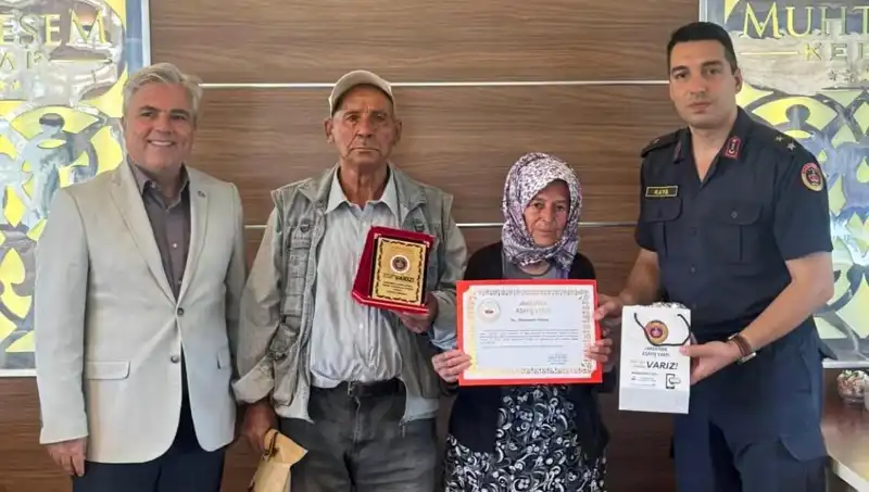 Tek Varlıkları Olan Evi Jandarmaya Bağışlayan Aile: Duygusal Bir Hikaye