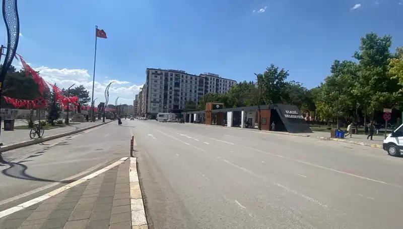Elazığ'da Sokaklar Huzur İçin Boş Kaldı: Nedenleri ve Sonuçları