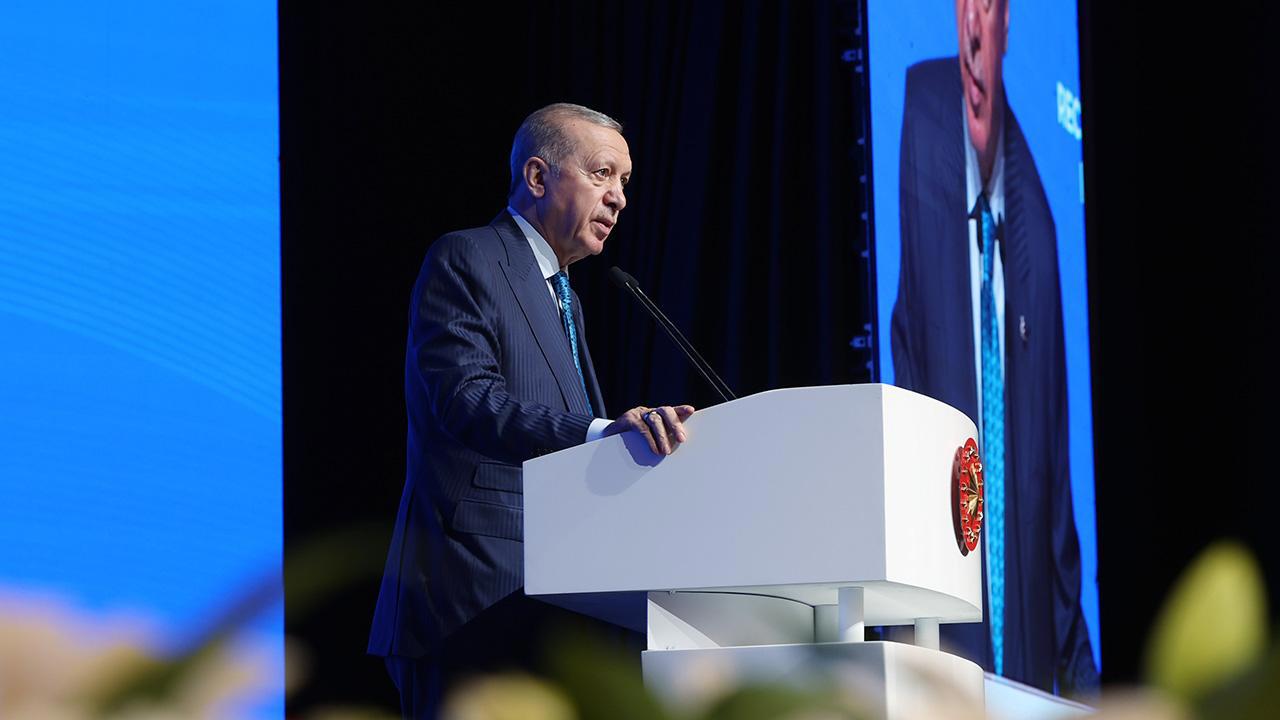 Cumhurbaşkanı Erdoğan, 1381 engelli öğretmenin atanacağını müjdeledi