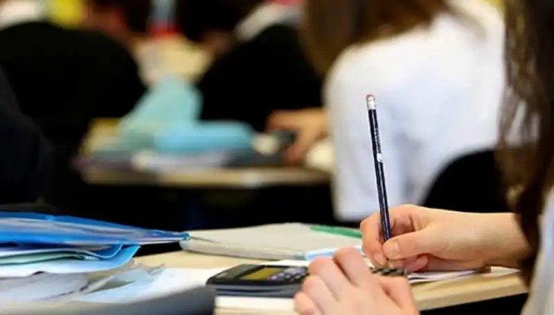 Üniversite Kontenjanlarında Düşüş: Gelecek Nesli Ne Bekliyor?