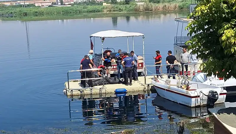 Fırat Nehri'nde Bulunan Gizemli Ceset, Şehirde Şok Etkisi Yarattı
