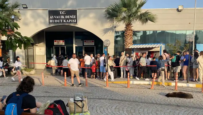 Bayram Tatili İçin Midilli Adası’na Yoğun İlgi!