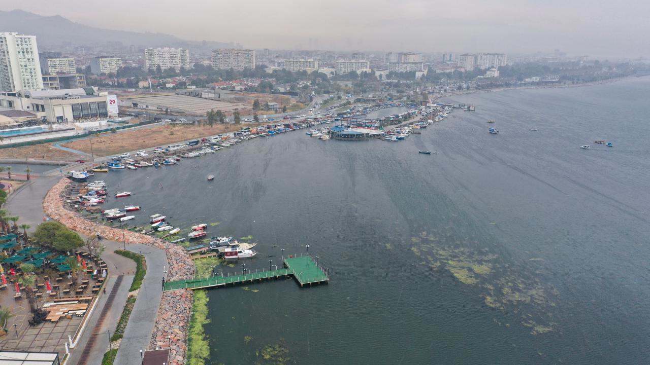 İzmir Körfezi'nde Kirlilik Skandalı!