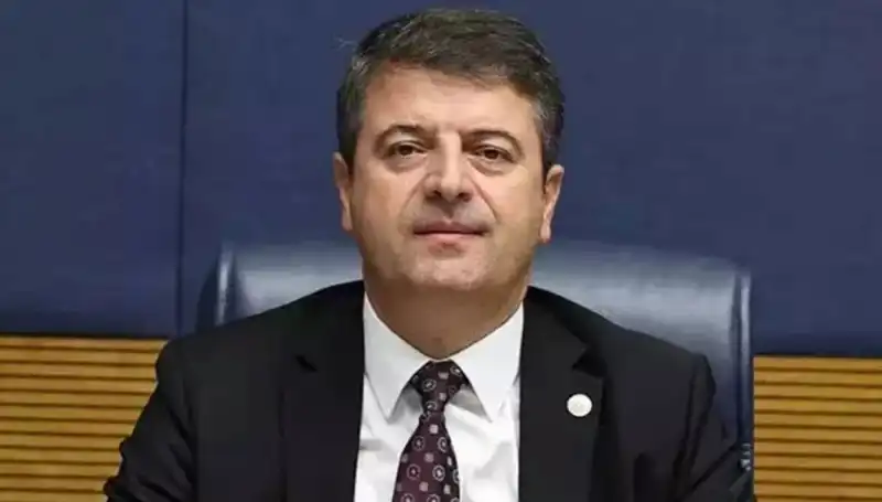 Adıyaman Belediye Başkanı Abdurrahman Tutdere Görevine Yeniden Başladı